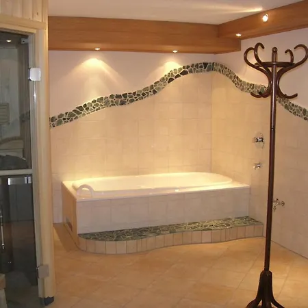 Hohl Guest house